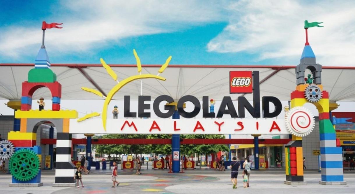 Afiniti Residence At Legoland Medini Нусаджая Екстериор снимка